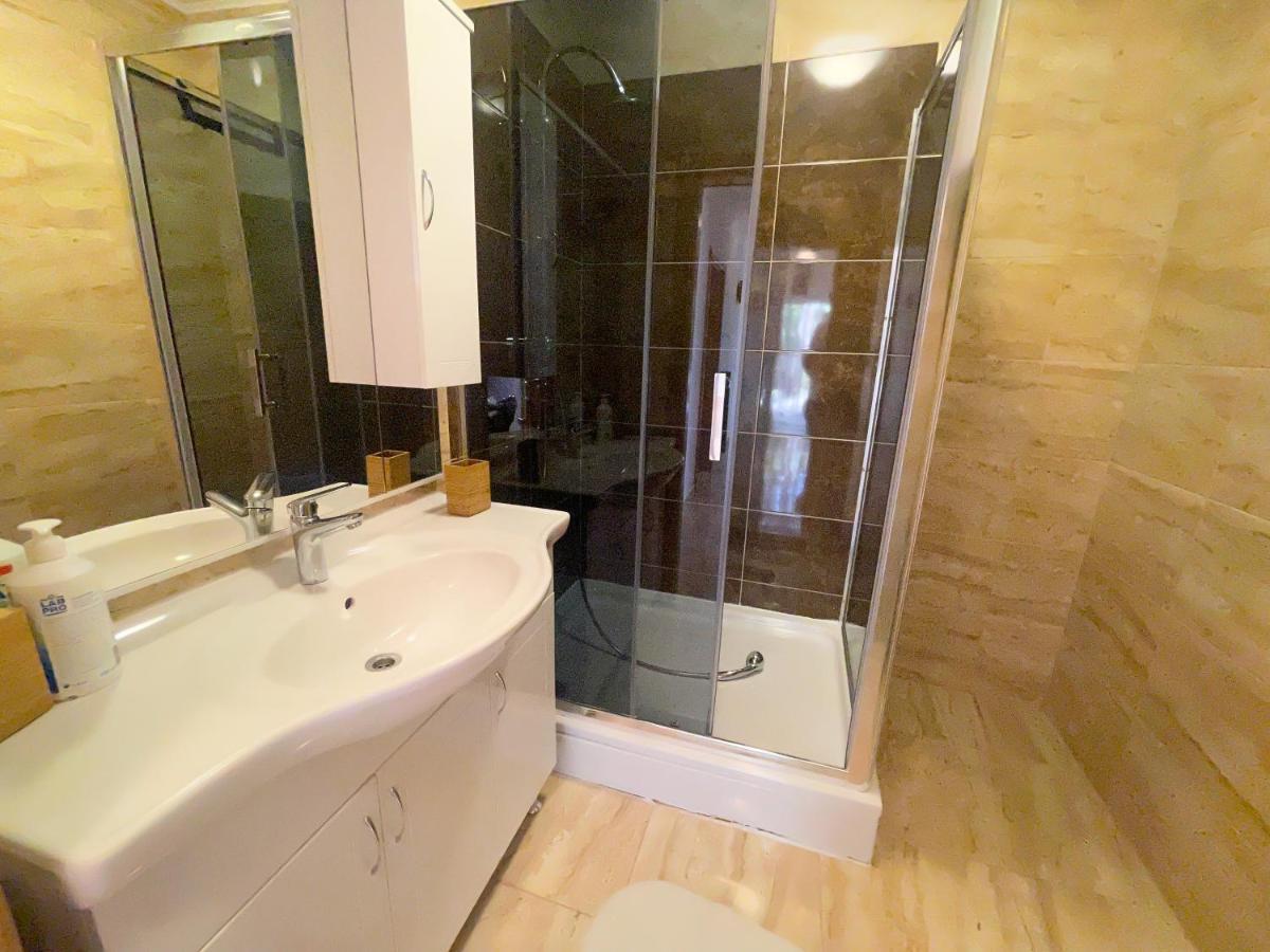 Apartmani Combaj Ядраново Екстер'єр фото